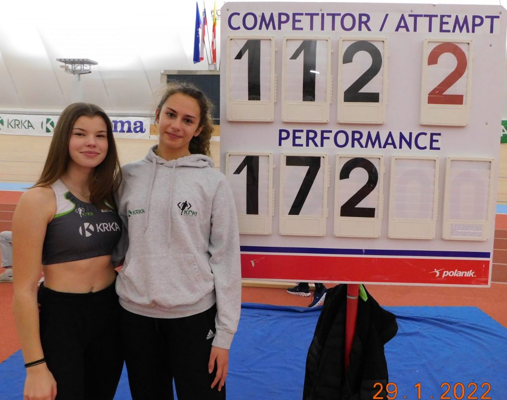 8 MEDALJ ZA KRKAŠE  ROK MUHIČ DVE MEDALJI, NINA PEČNIK KLUBSKI REKORD