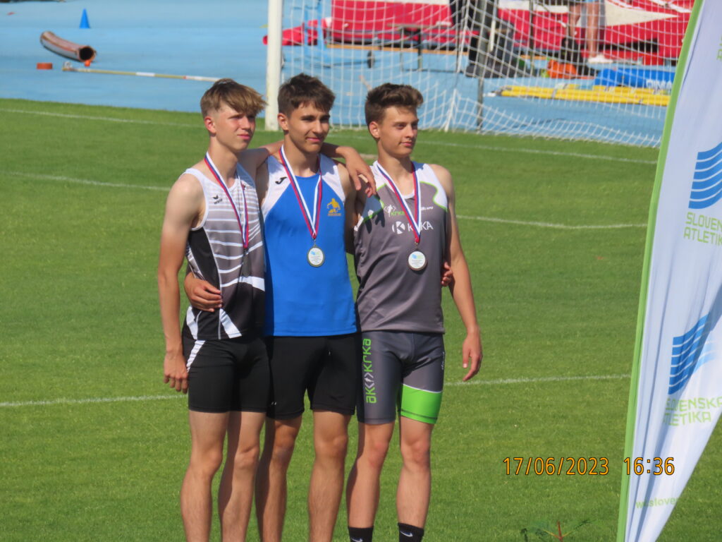 POKALNI PRVAKI SLOVENIJE U16