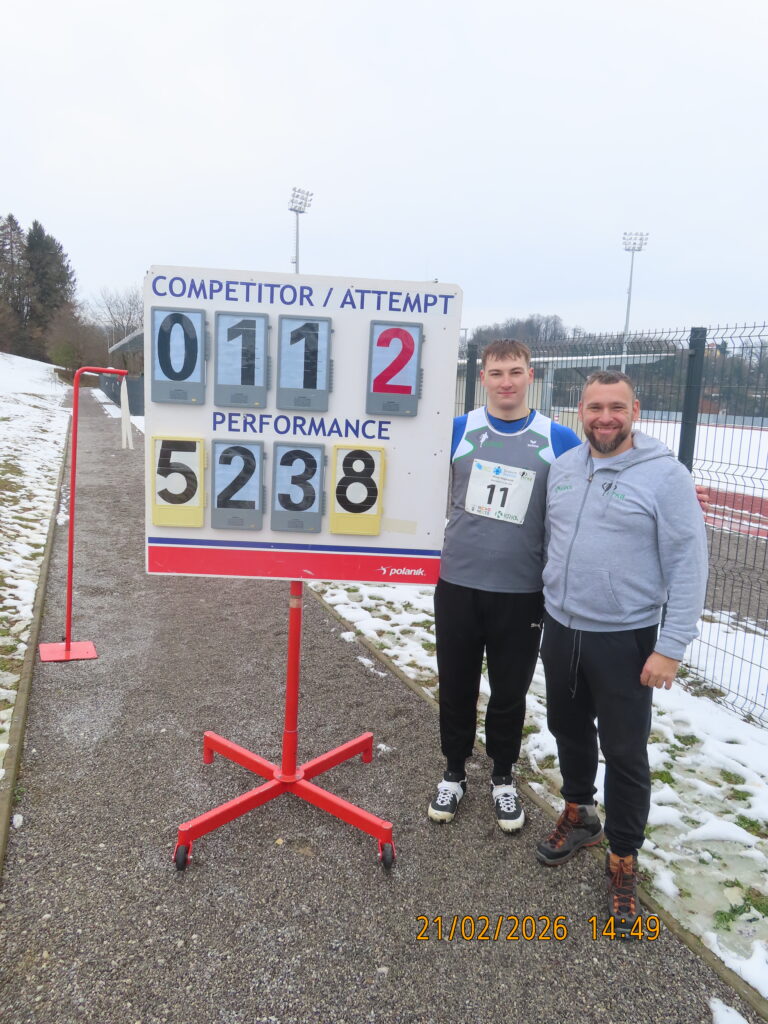 TILEN DELIČ VERSTOVŠEK V METU DISKA IZPOLNIL NORMO ZA EVROPSKI ZIMSKI POKAL V METIH, Z METOM 52,38M
