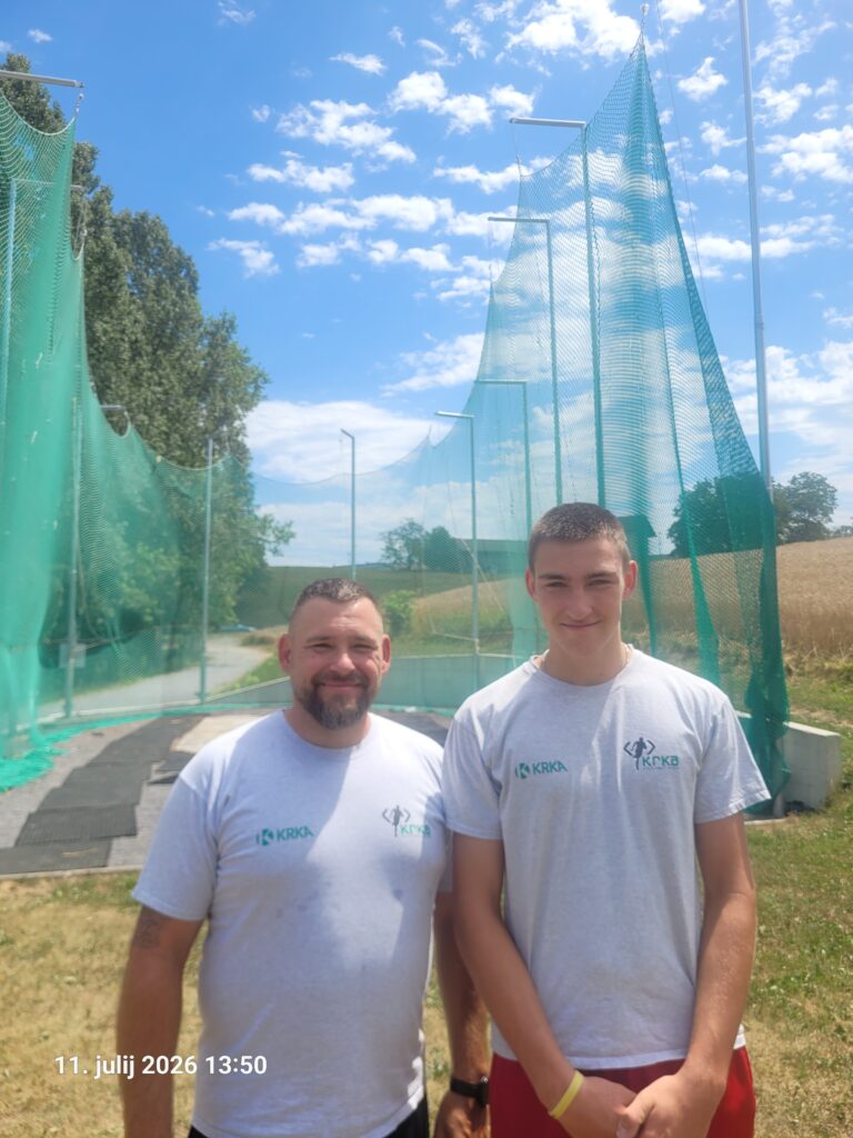 NEJC MEGLIČ IN TRENER ROBERT MEGLIČ ODHAJATA NA EVROPSKO PRVENSTVO U18